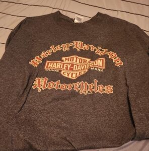 Mens Harley Davidson long sleeved shirt